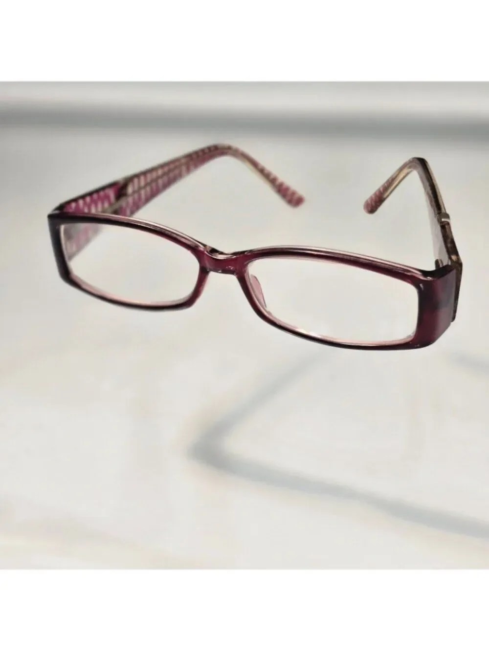 Modern Popular eyeglasses frames 